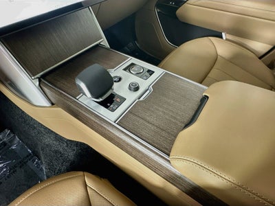 2027 Land Rover Range Rover SE LWB