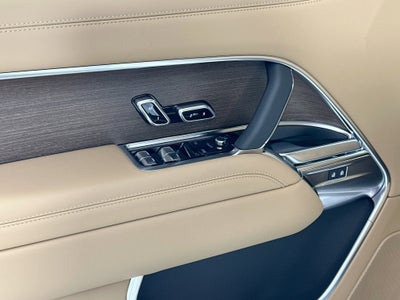 2027 Land Rover Range Rover SE LWB