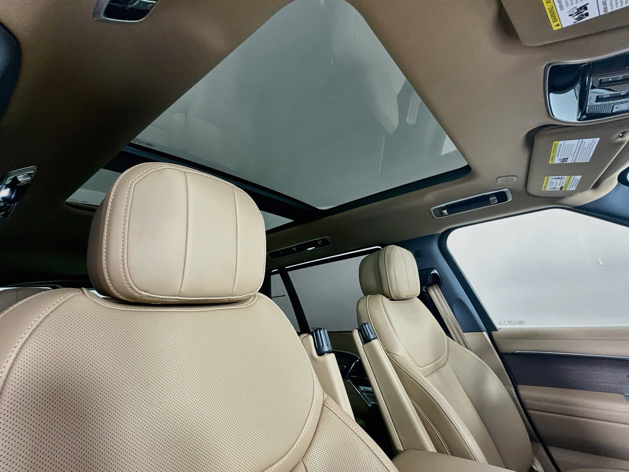 2027 Land Rover Range Rover SE LWB