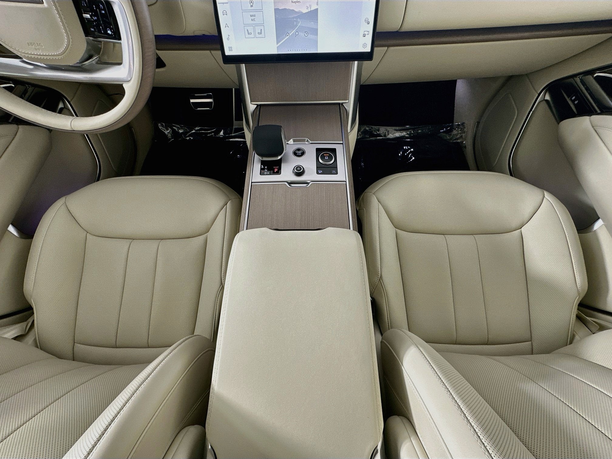 2027 Land Rover Range Rover SE LWB