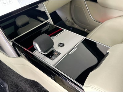 2026 Land Rover Range Rover SE LWB