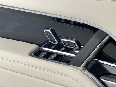 2026 Land Rover Range Rover SE LWB