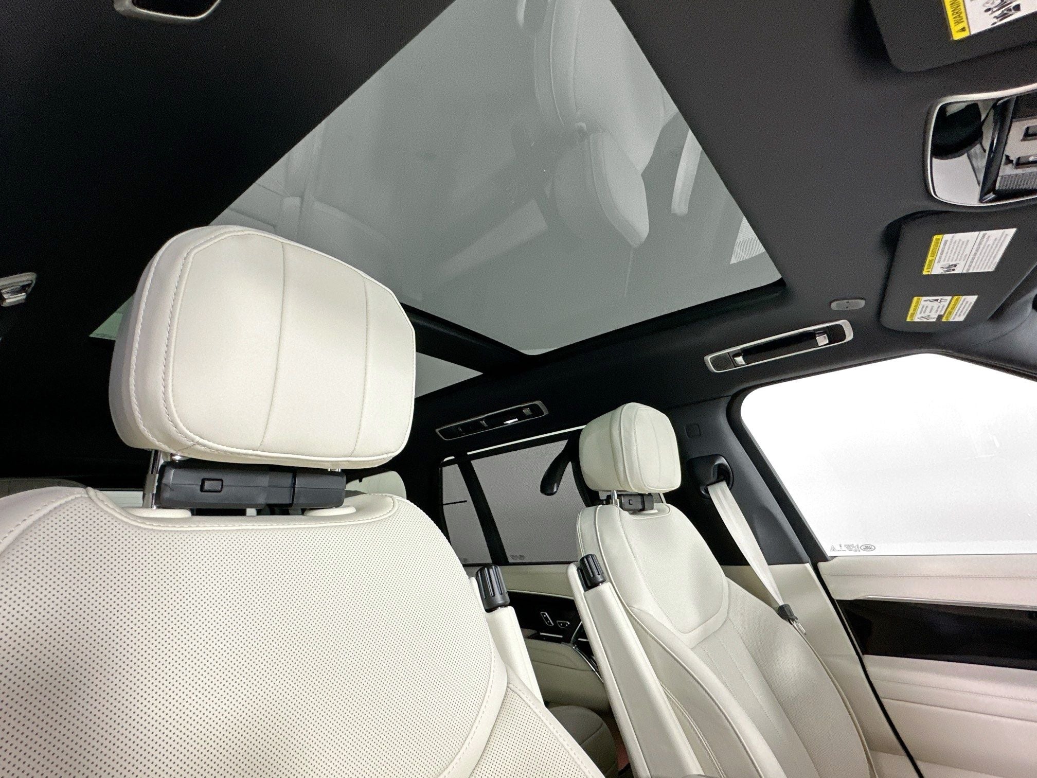 2026 Land Rover Range Rover SE LWB