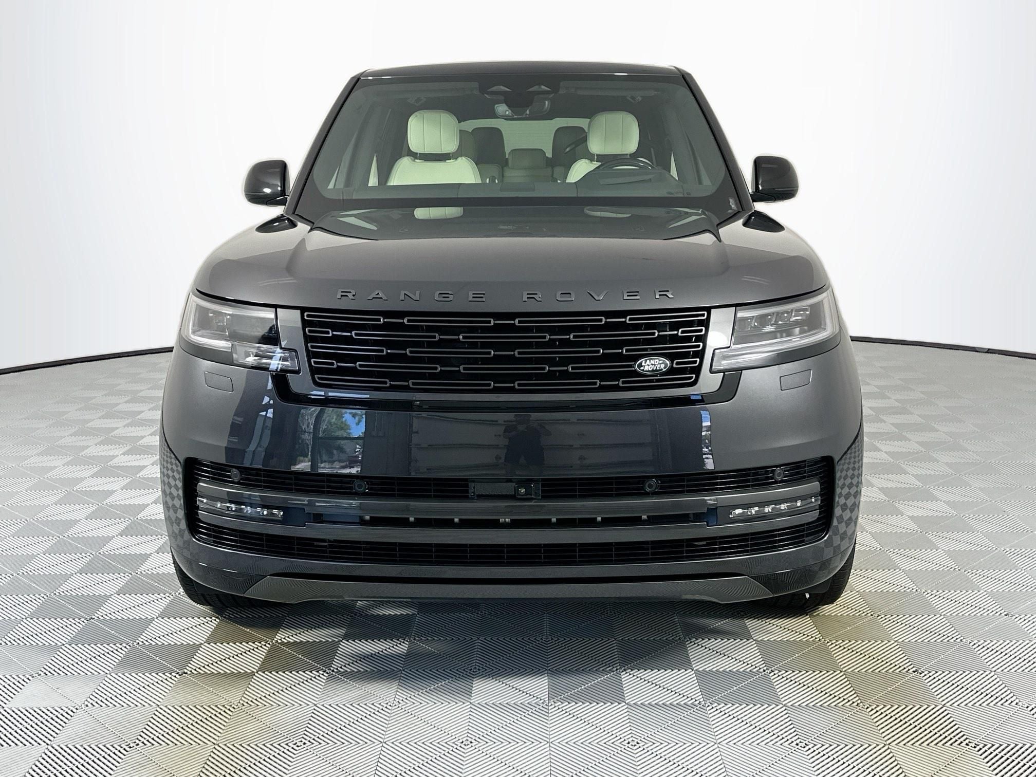 2026 Land Rover Range Rover SE LWB
