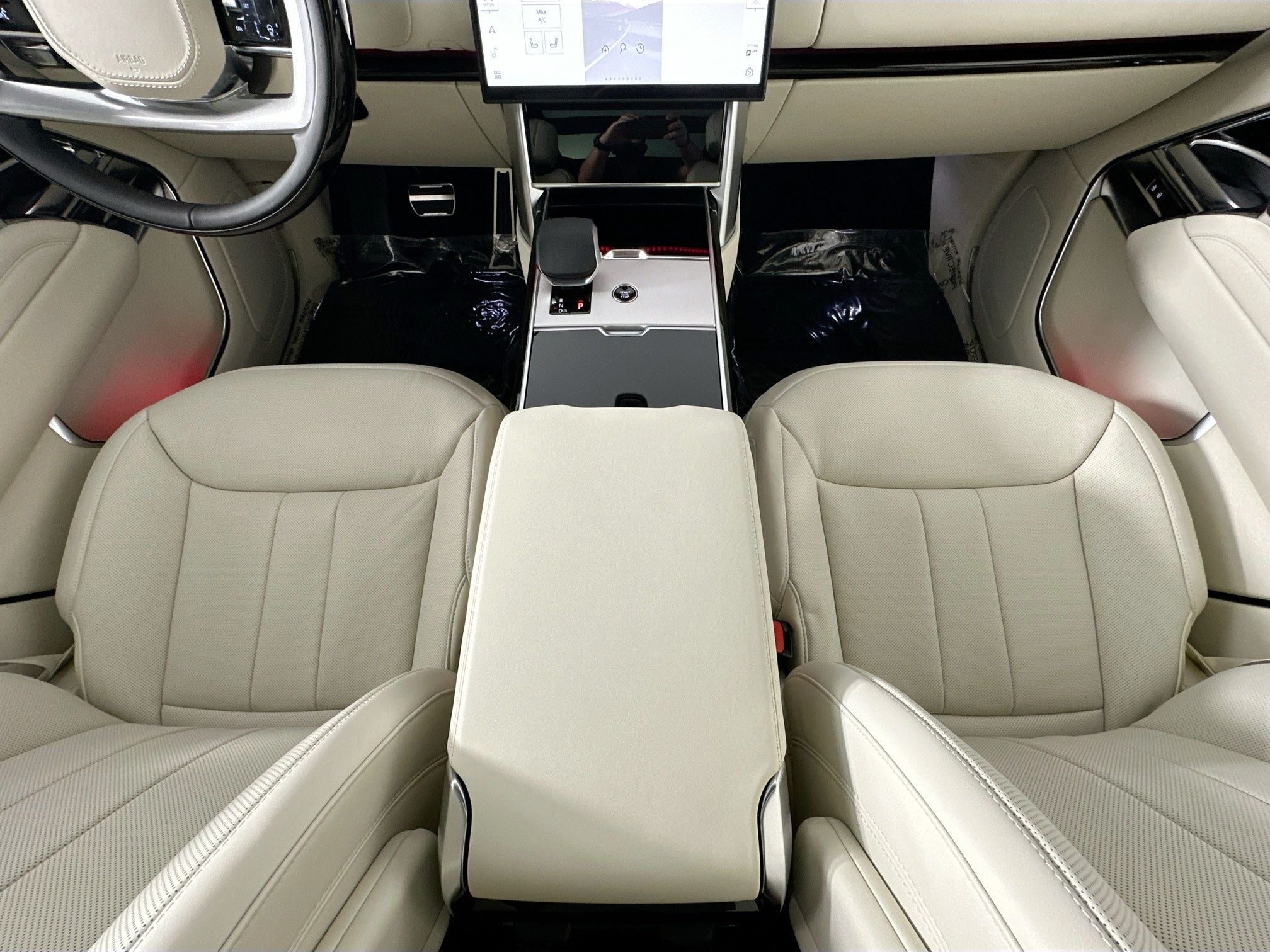 2026 Land Rover Range Rover SE LWB