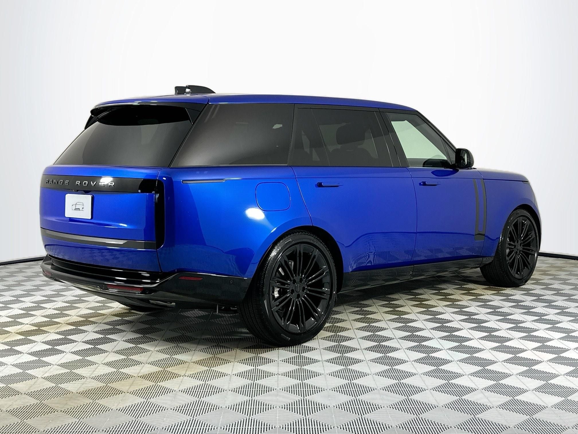 2026 Land Rover Range Rover SE LWB