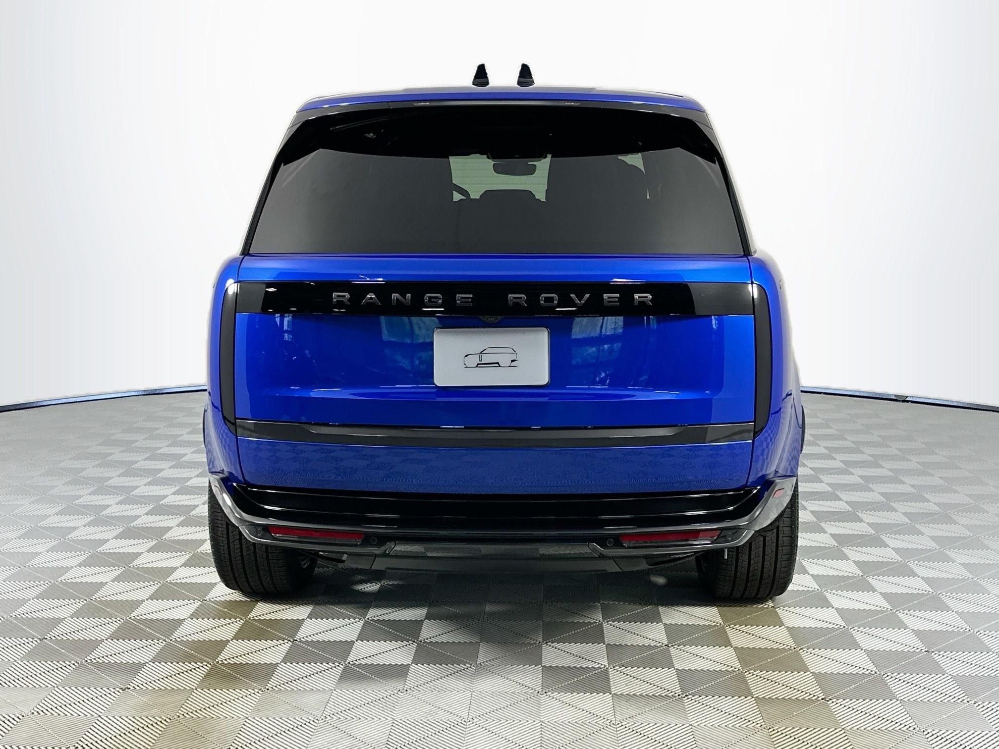 2026 Land Rover Range Rover SE LWB