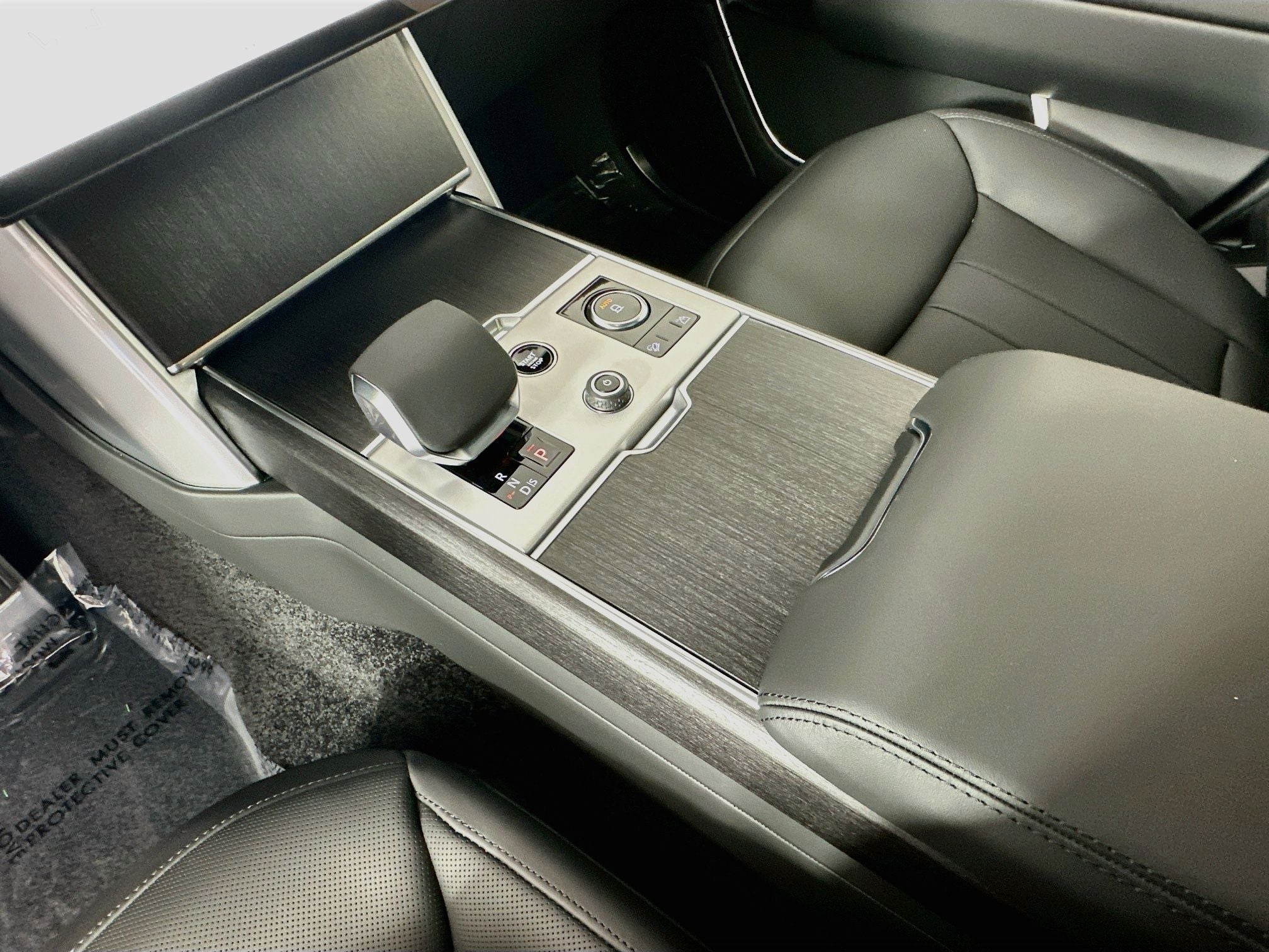 2027 Land Rover Range Rover SE LWB