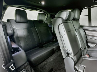 2027 Land Rover Range Rover SE LWB