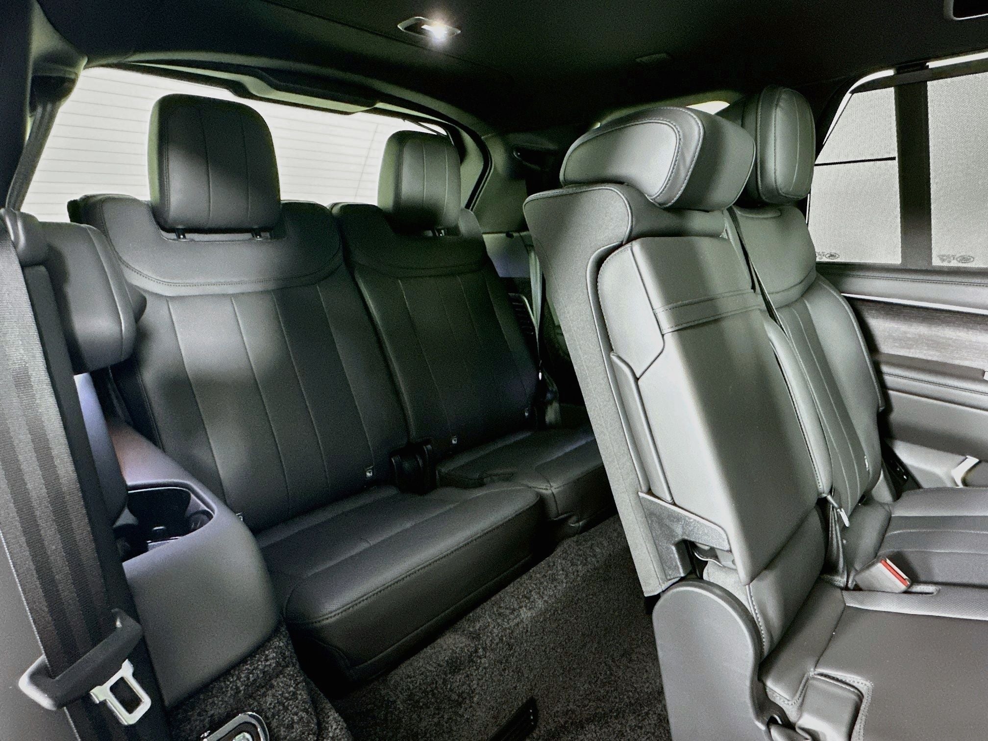 2027 Land Rover Range Rover SE LWB