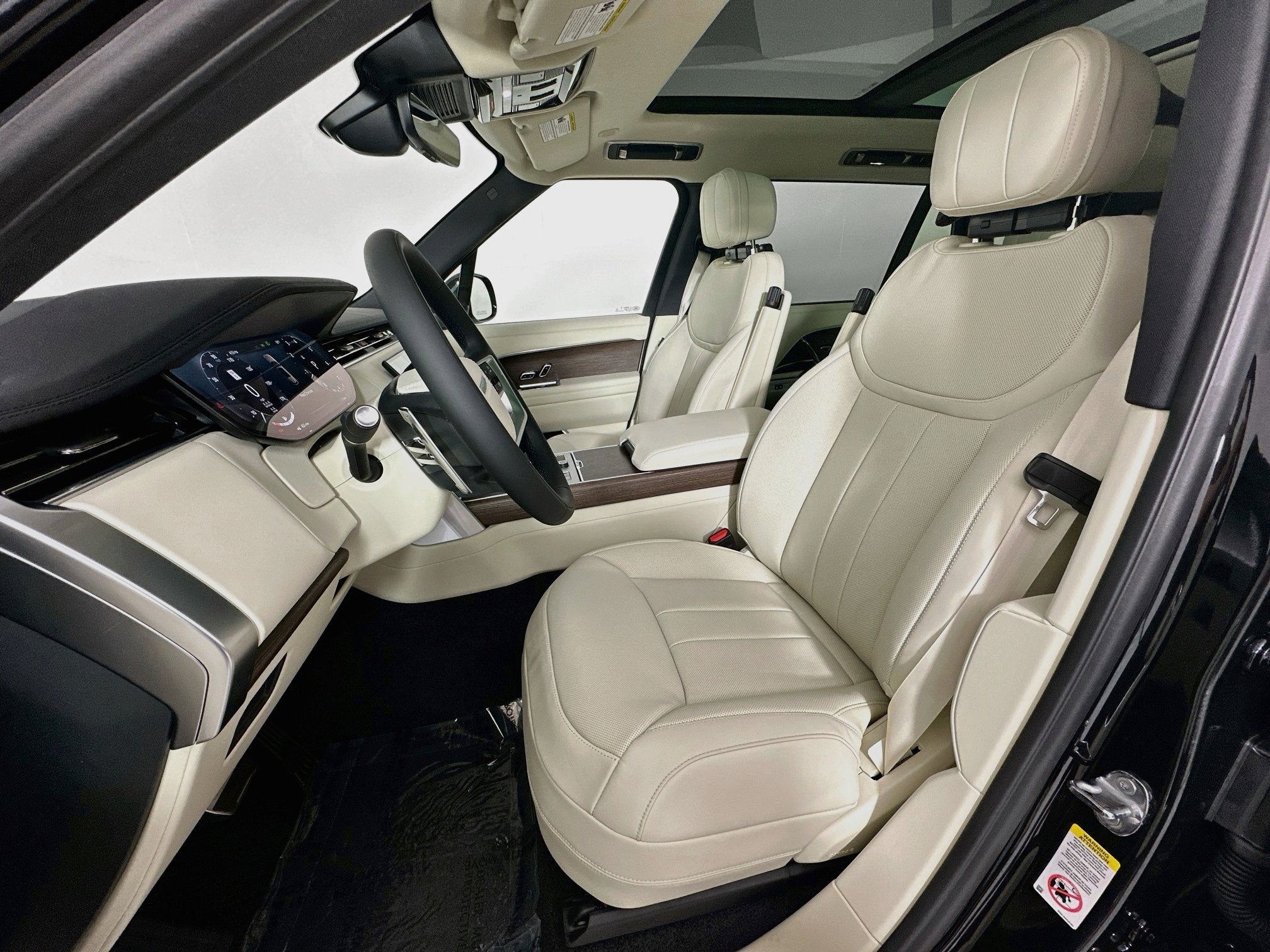 2027 Land Rover Range Rover SE LWB