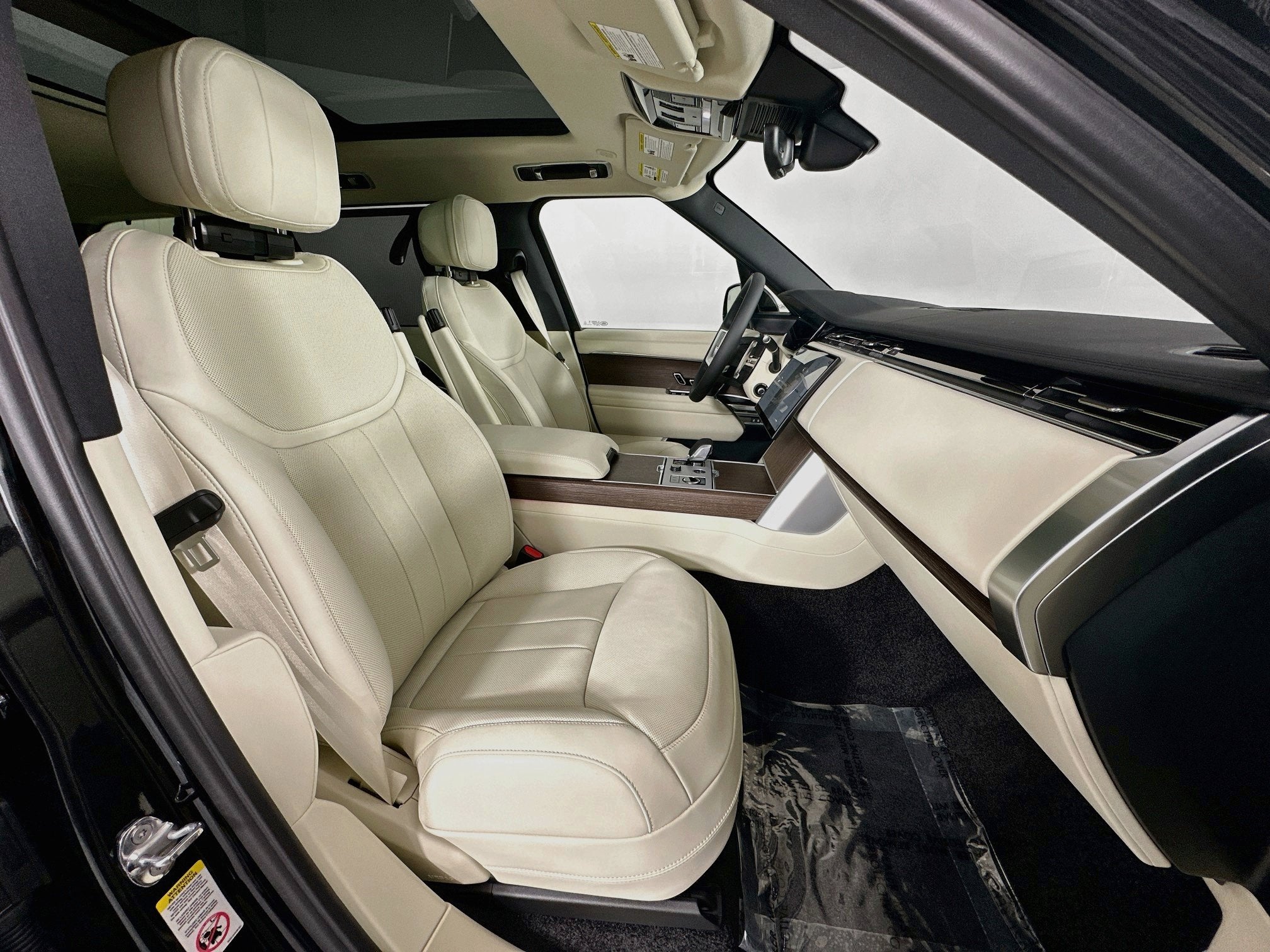 2027 Land Rover Range Rover SE LWB