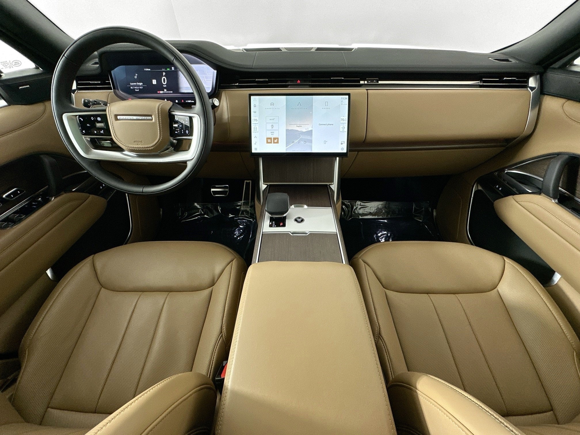 2025 Land Rover Range Rover SE