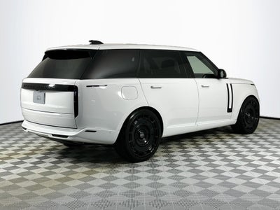 2025 Land Rover Range Rover SE