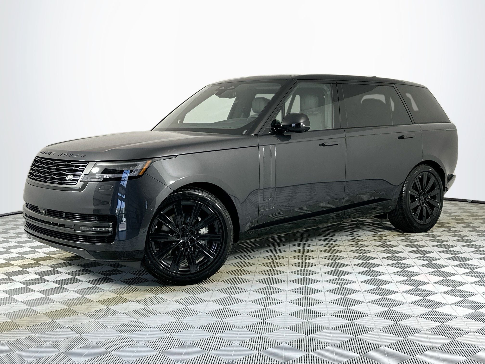 2026 Land Rover Range Rover SE LWB