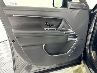 2026 Land Rover Range Rover SE LWB