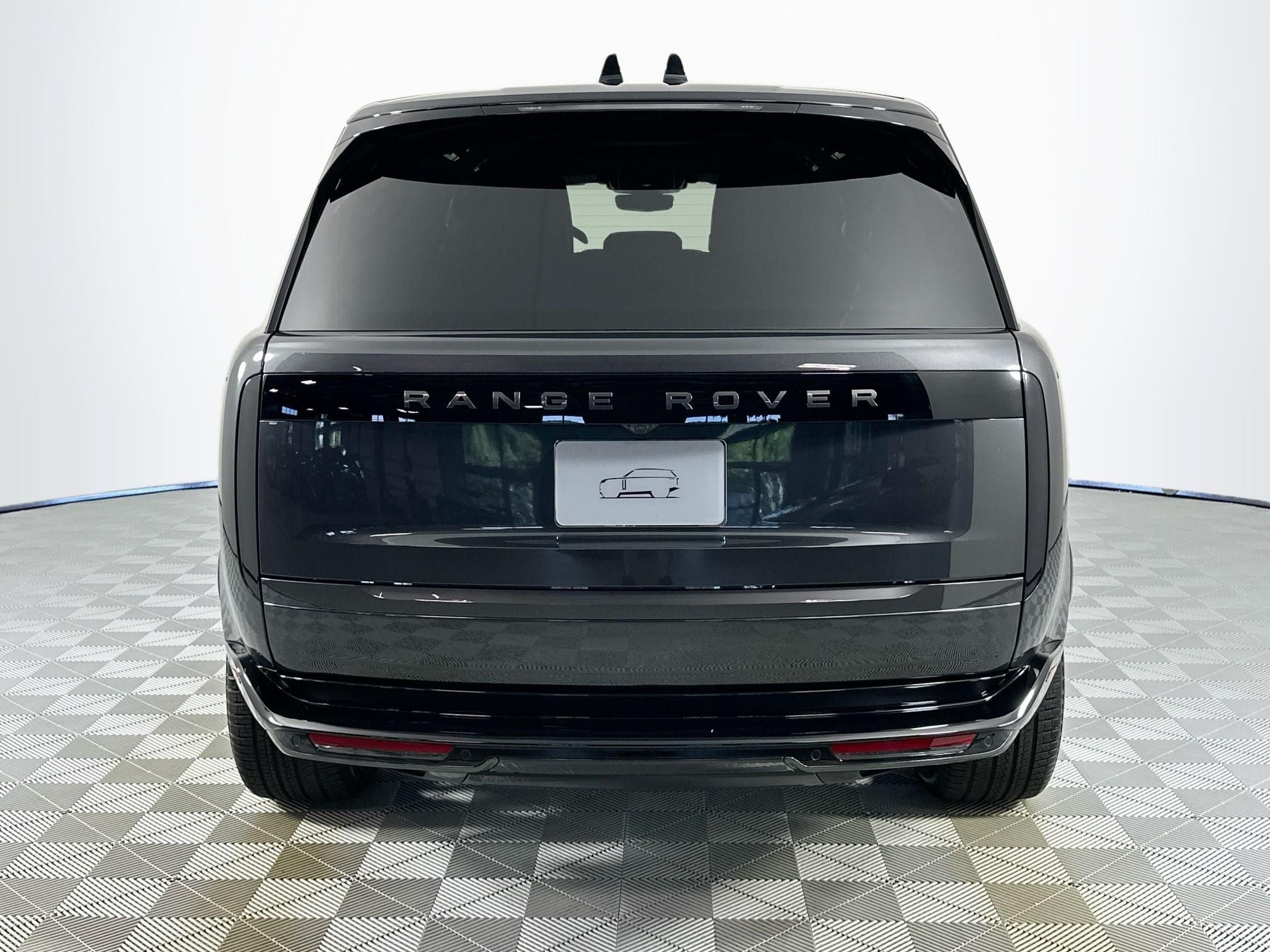 2026 Land Rover Range Rover SE LWB