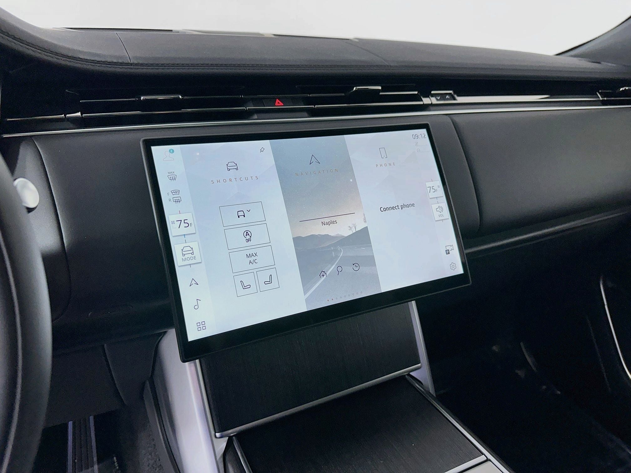 2026 Land Rover Range Rover SE LWB