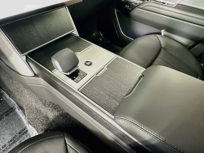 2026 Land Rover Range Rover SE LWB