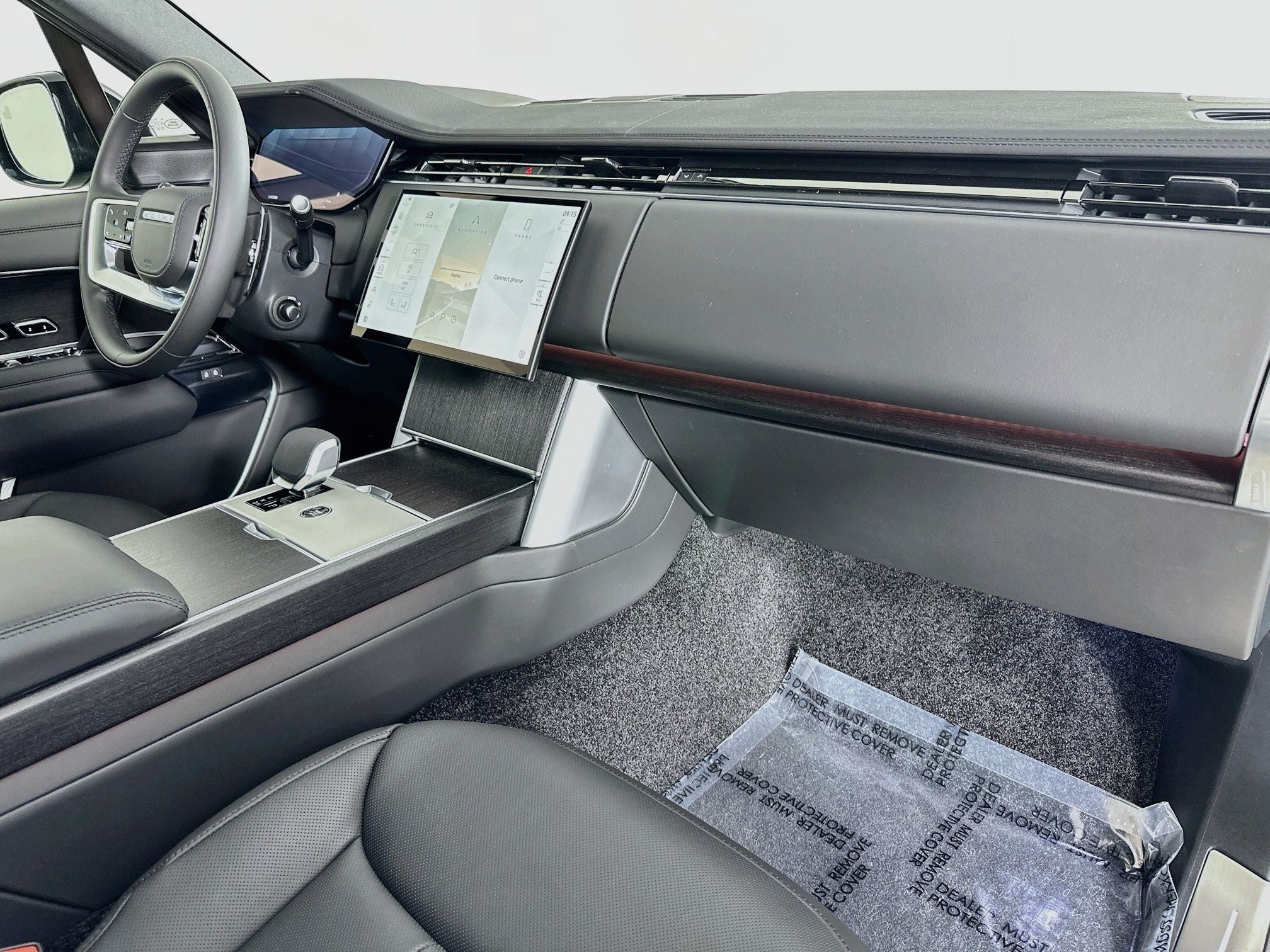 2026 Land Rover Range Rover SE LWB