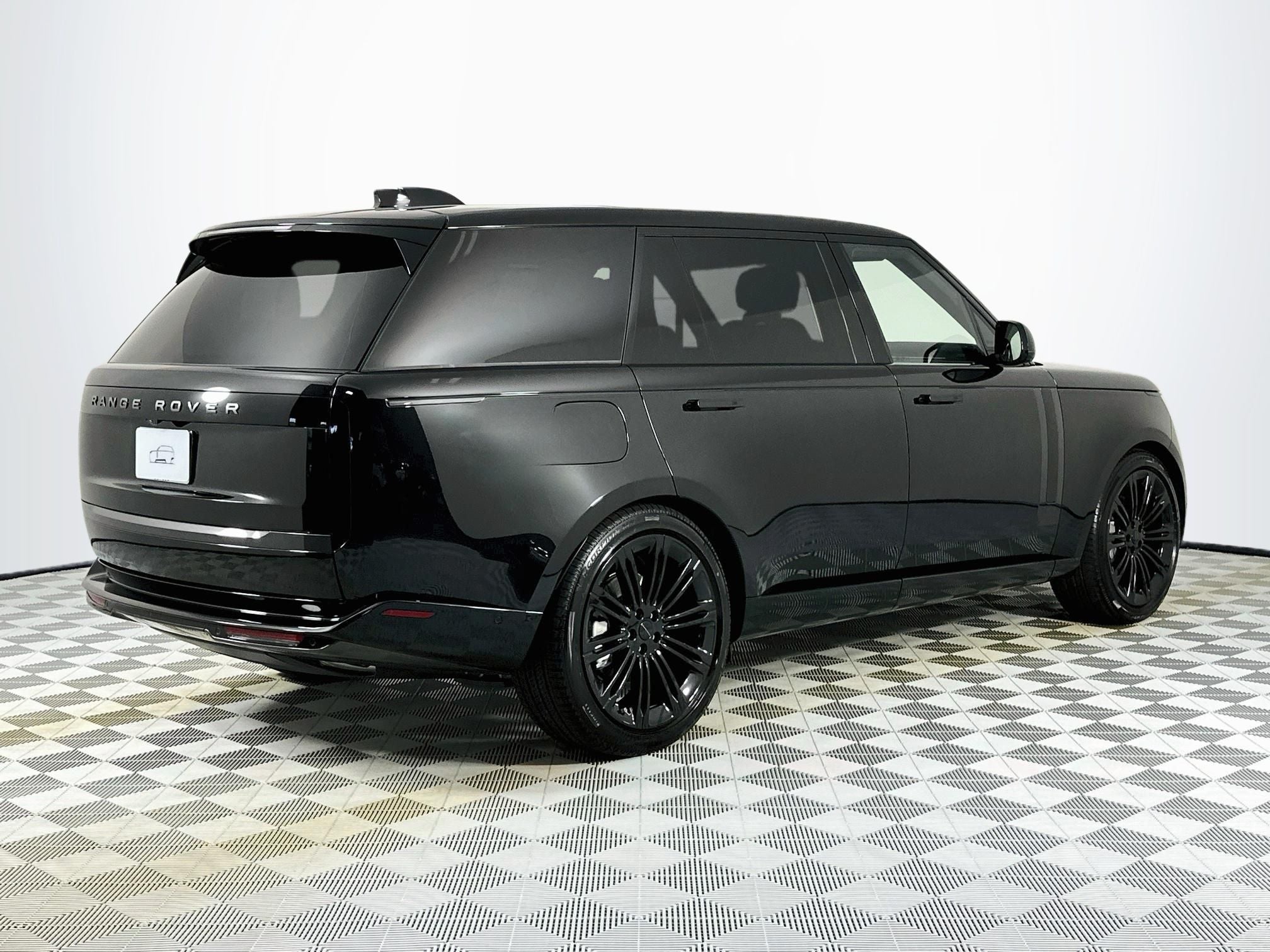 2026 Land Rover Range Rover SE LWB