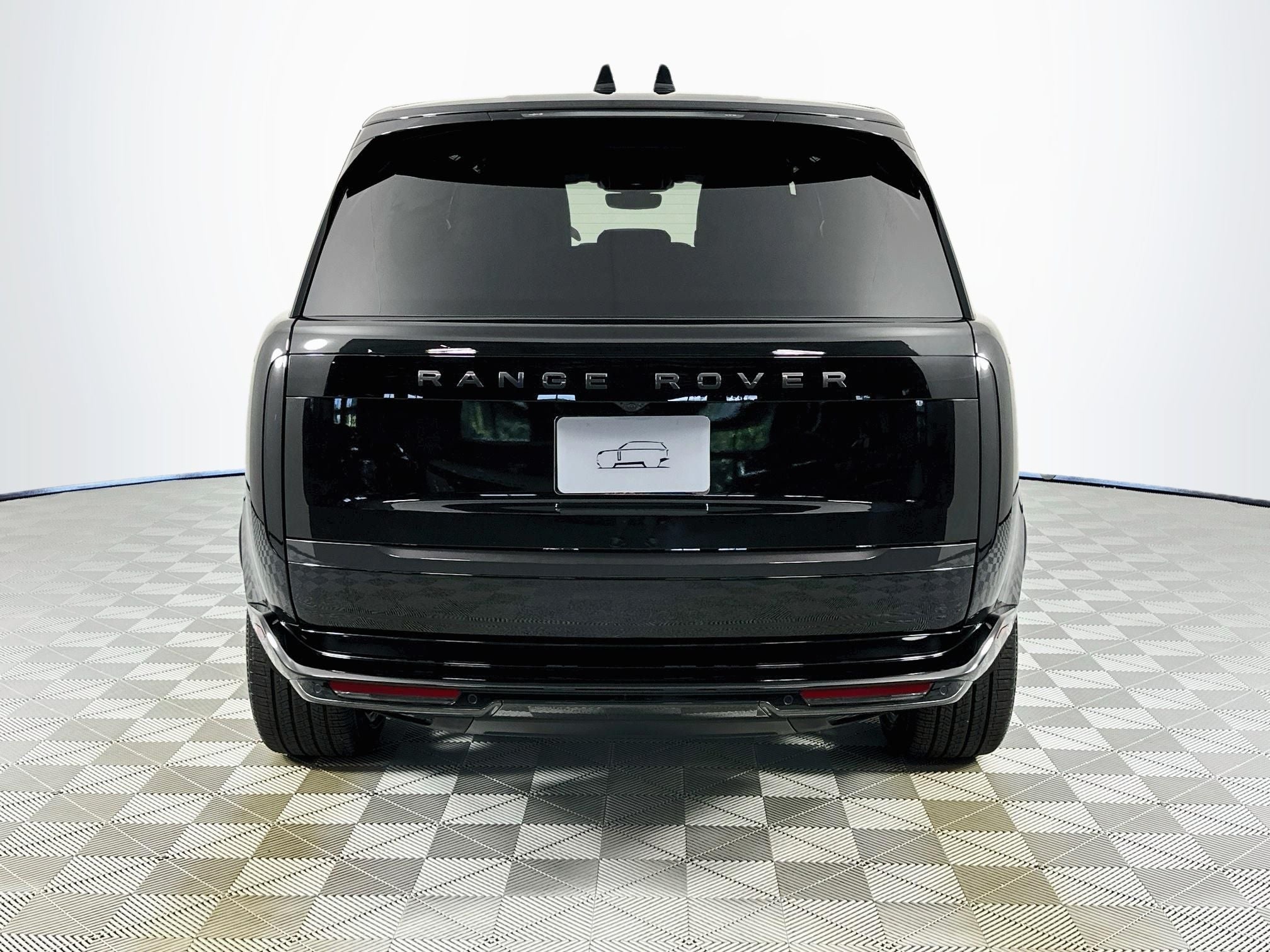 2026 Land Rover Range Rover SE LWB