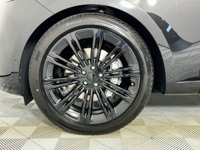 2026 Land Rover Range Rover SE LWB