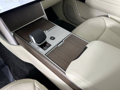 2026 Land Rover Range Rover SE LWB