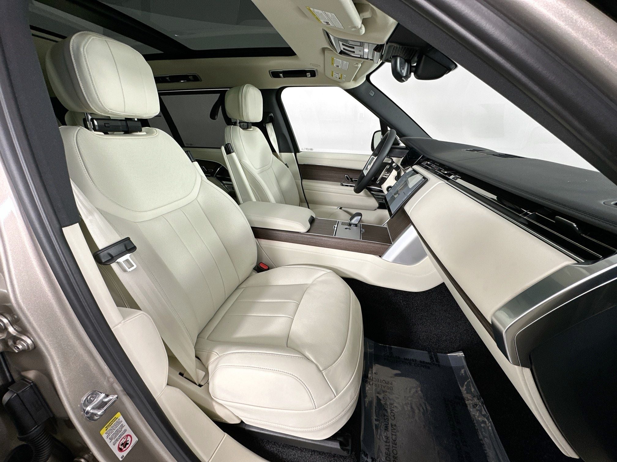 2026 Land Rover Range Rover SE LWB