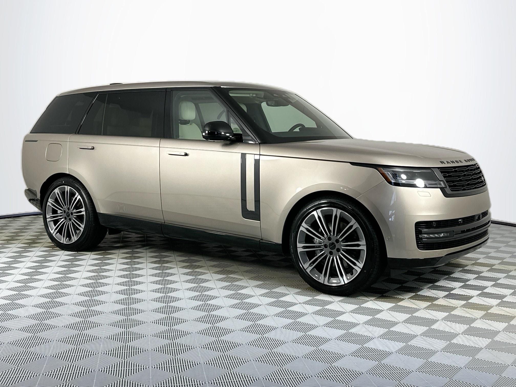 2026 Land Rover Range Rover SE LWB