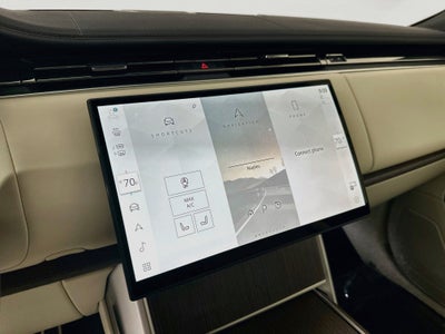 2027 Land Rover Range Rover SE LWB