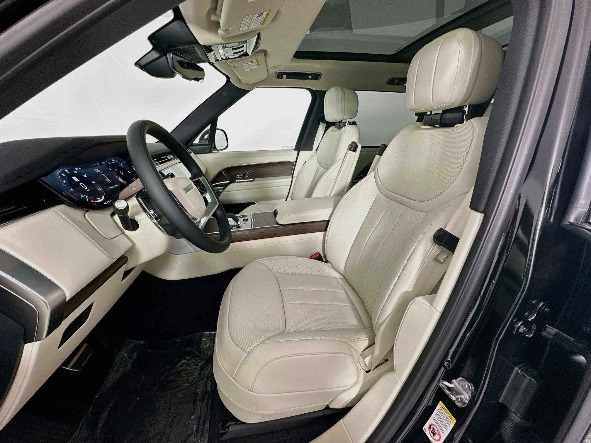 2027 Land Rover Range Rover SE LWB
