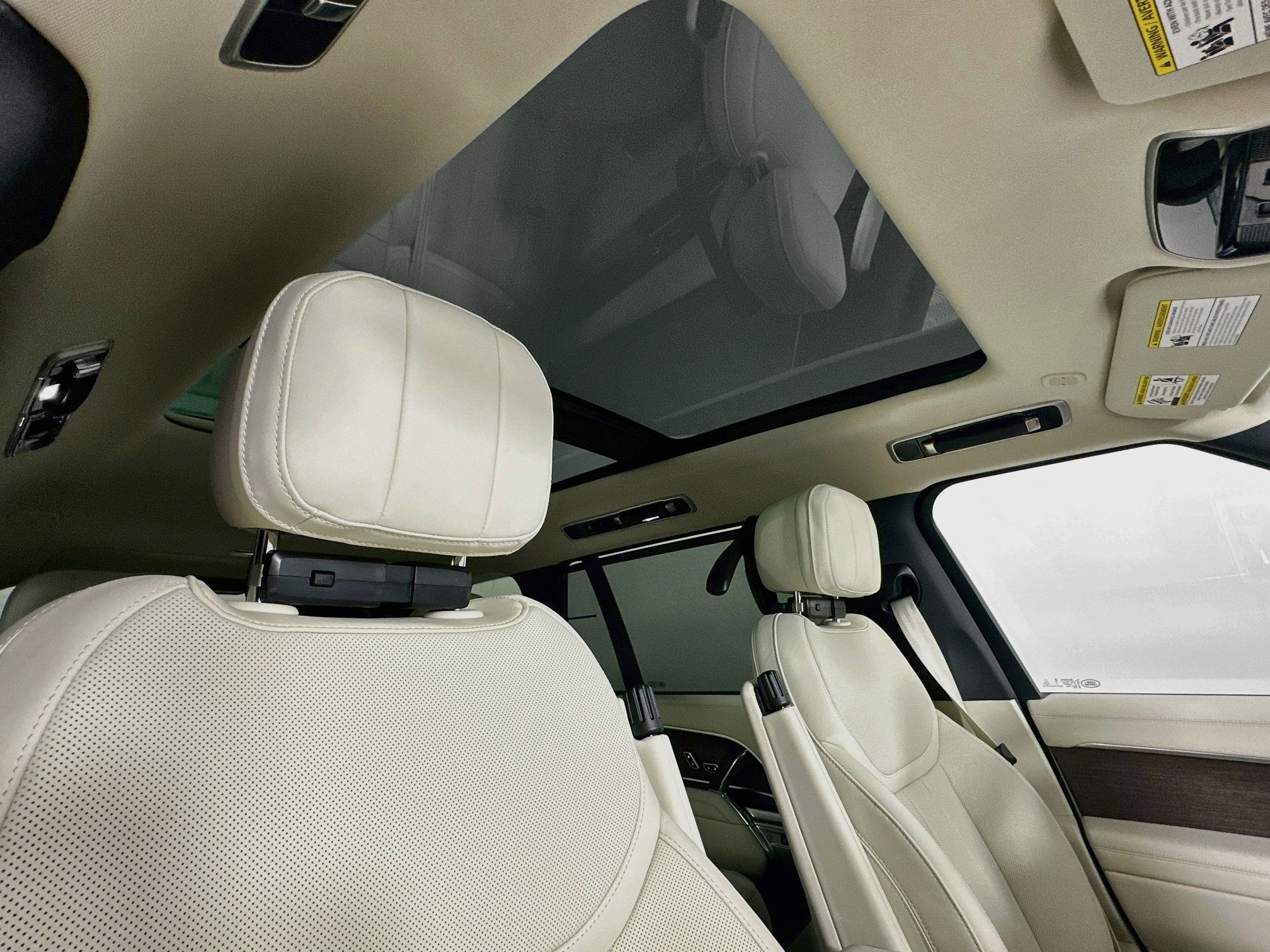 2027 Land Rover Range Rover SE LWB