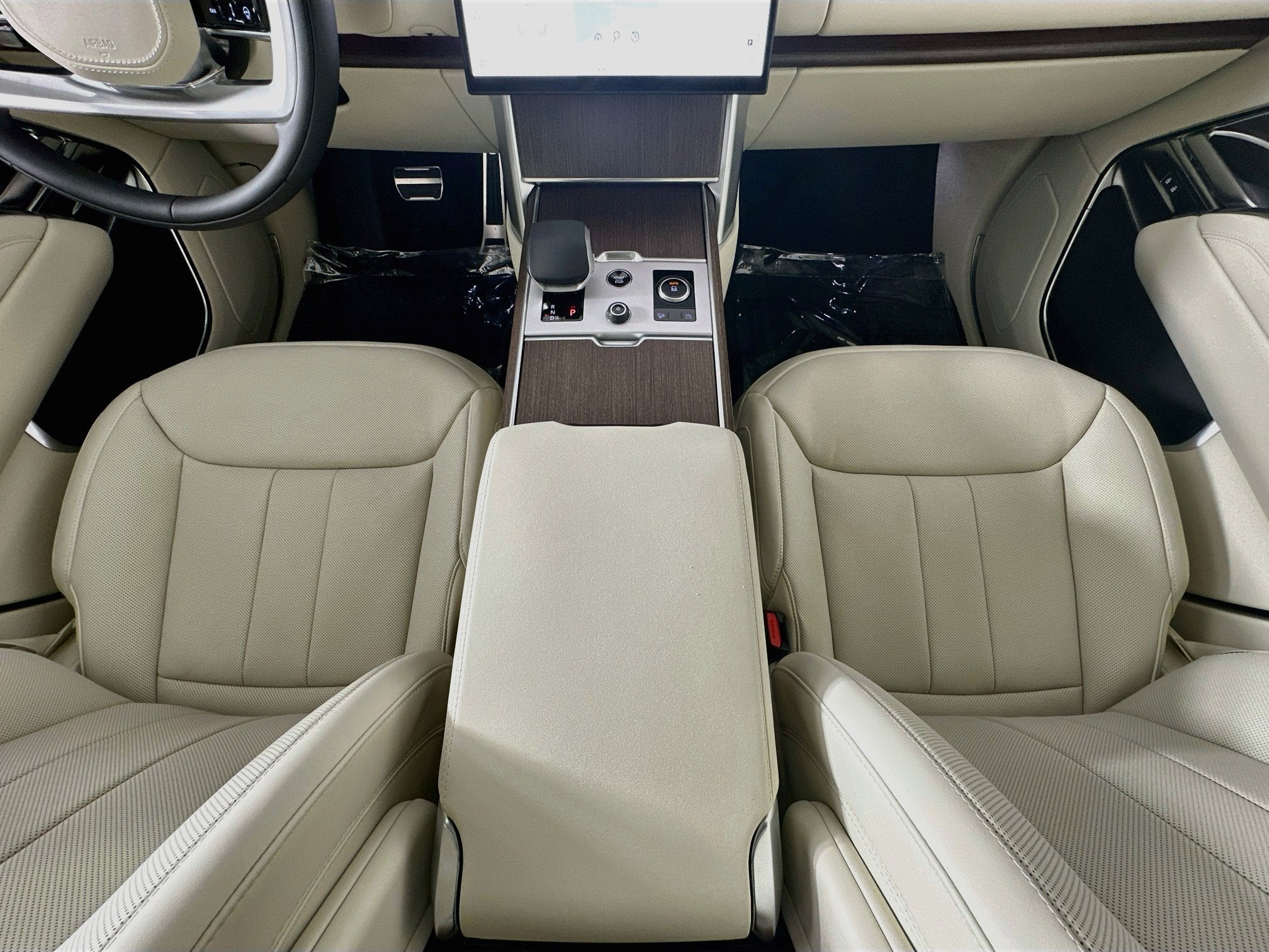 2027 Land Rover Range Rover SE LWB
