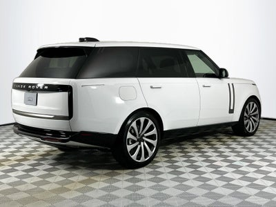 2026 Land Rover Range Rover SE LWB