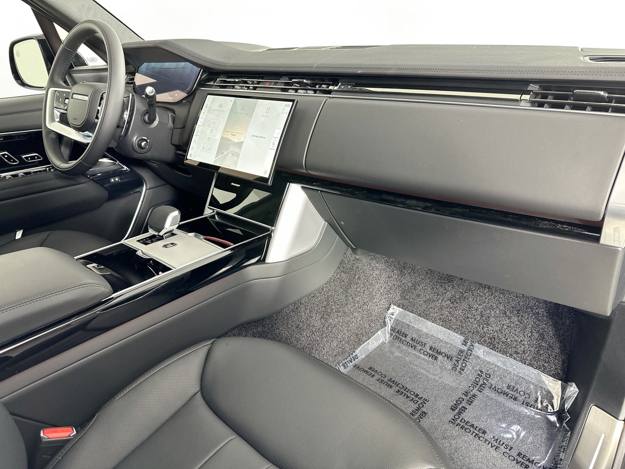 2026 Land Rover Range Rover SE LWB