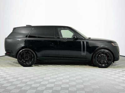 2026 Land Rover Range Rover SE LWB