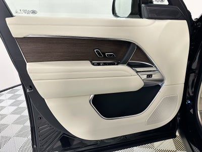 2026 Land Rover Range Rover SE LWB