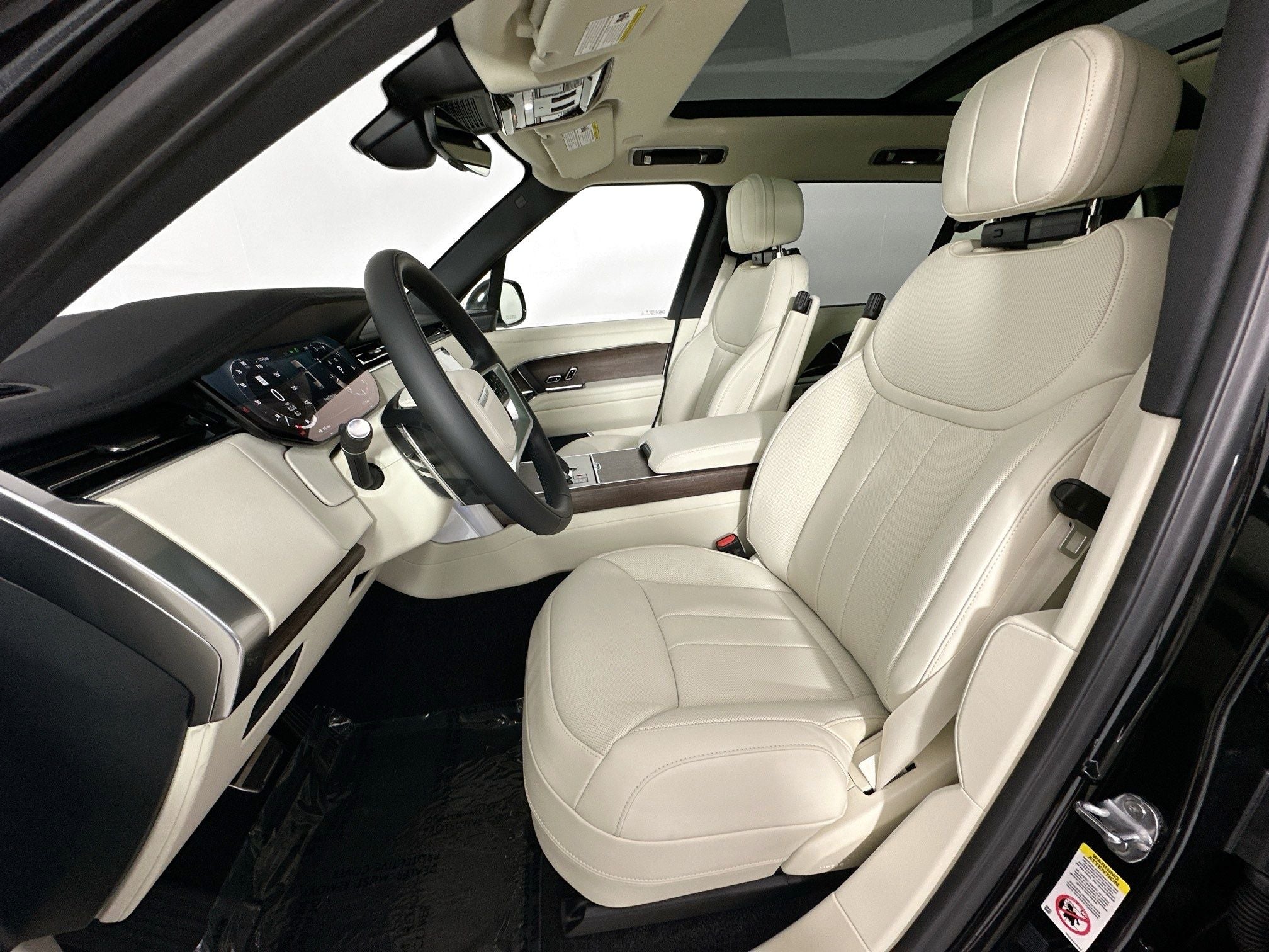 2026 Land Rover Range Rover SE LWB