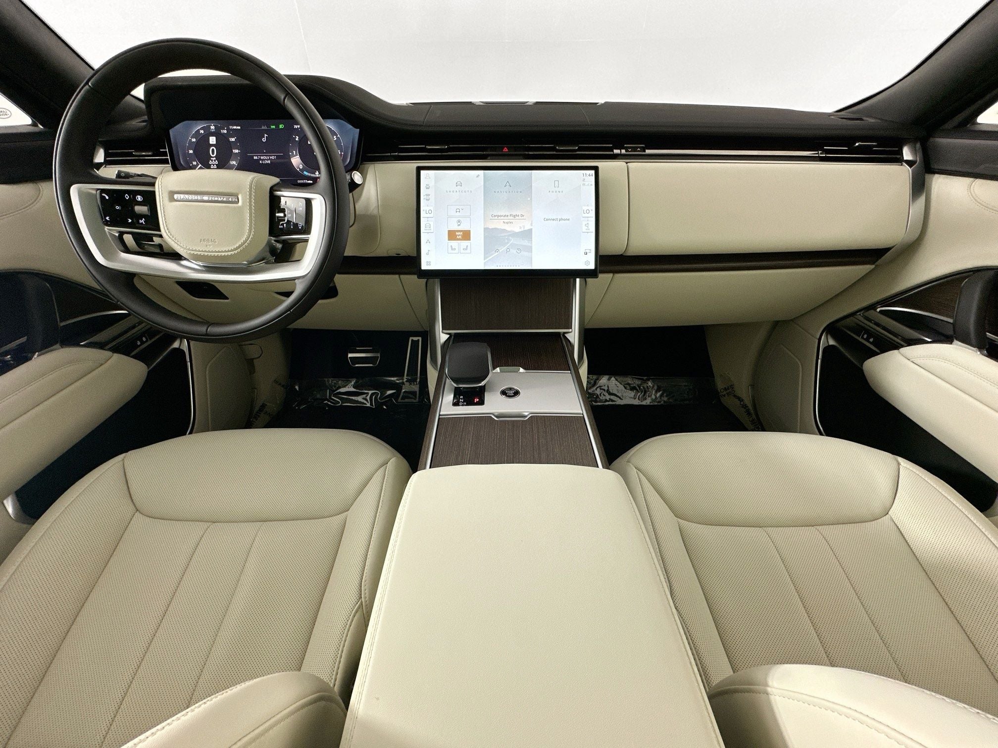 2026 Land Rover Range Rover SE LWB