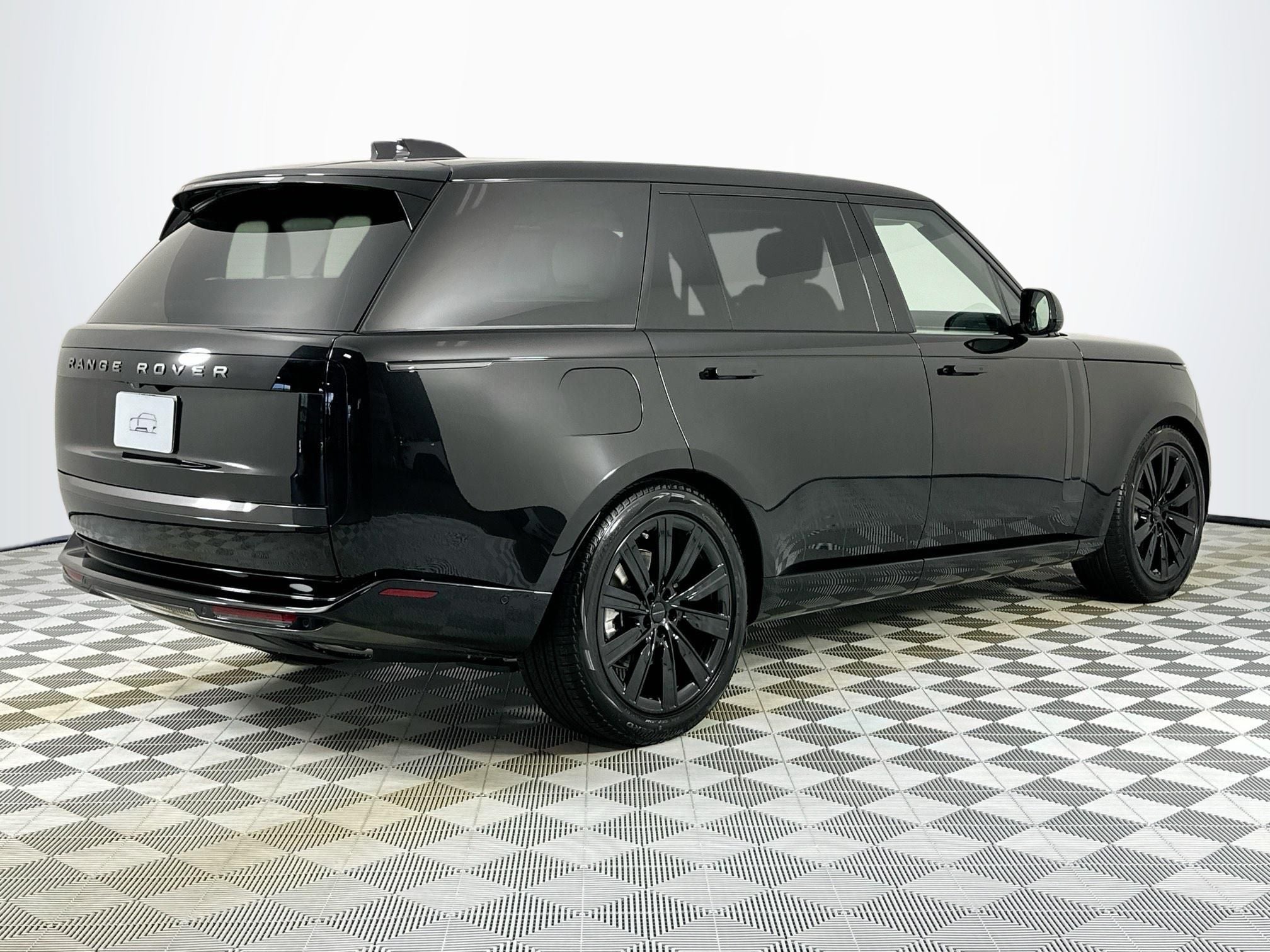 2026 Land Rover Range Rover SE LWB