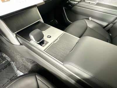 2026 Land Rover Range Rover SE LWB