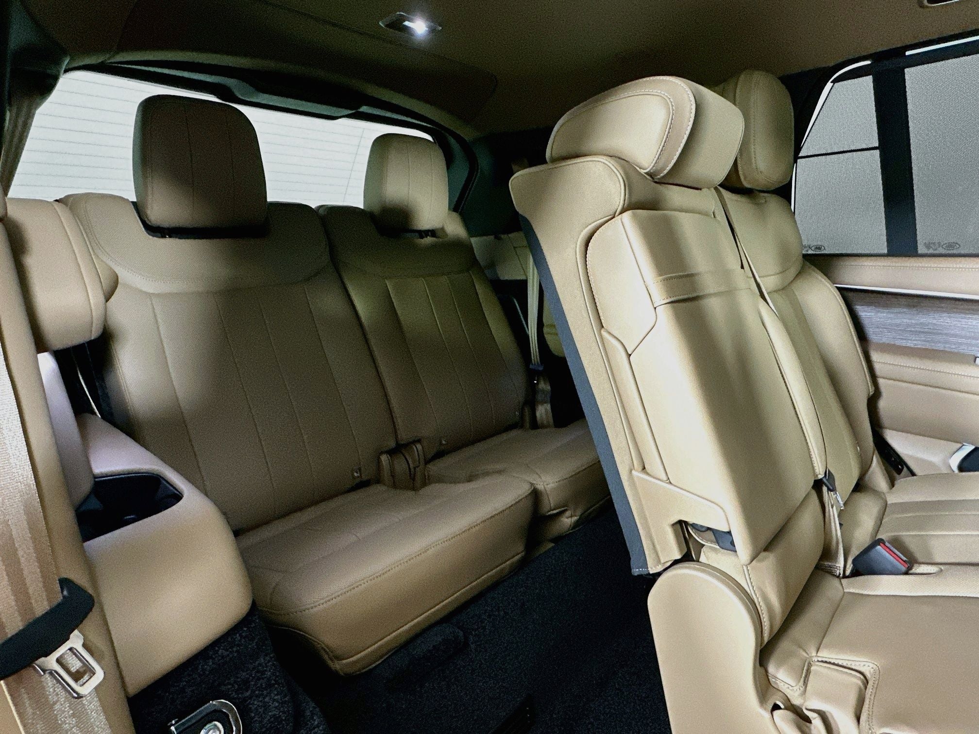 2027 Land Rover Range Rover SE LWB