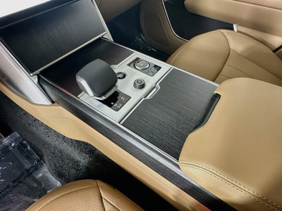 2027 Land Rover Range Rover SE LWB