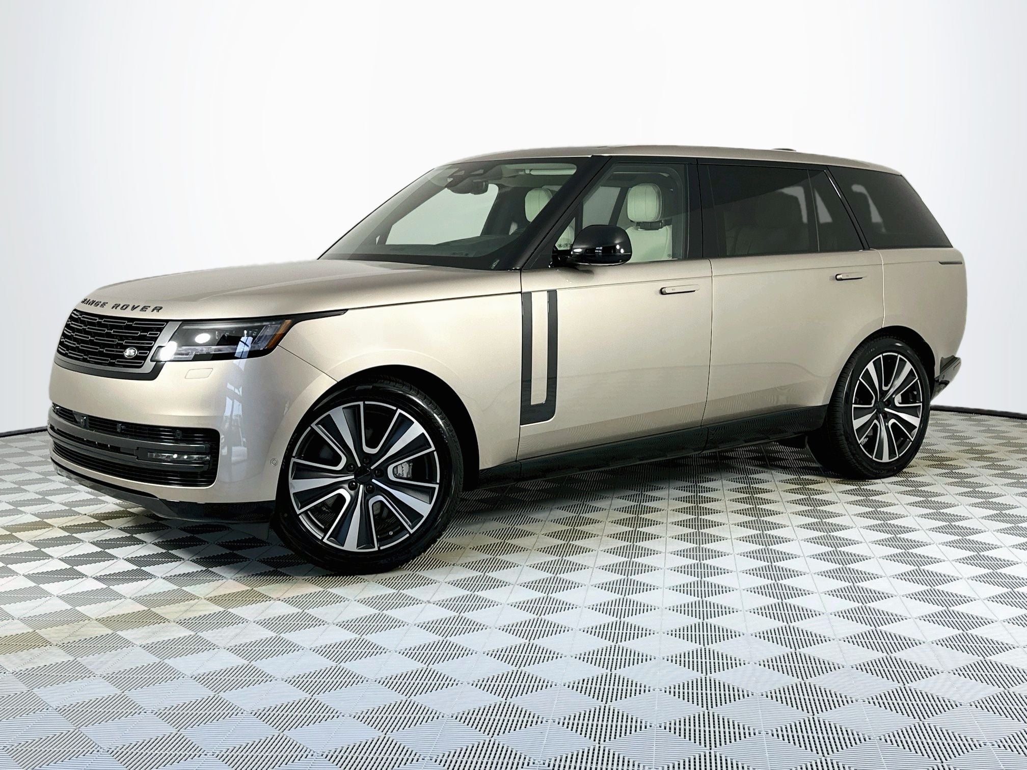 2026 Land Rover Range Rover SE LWB