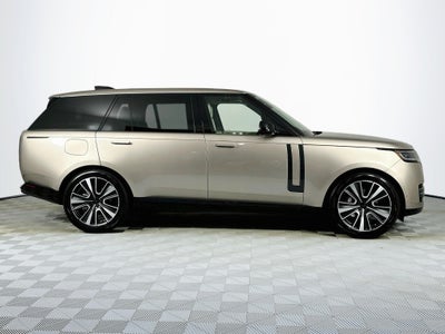 2026 Land Rover Range Rover SE LWB