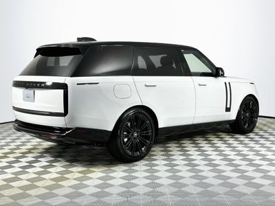 2025 Land Rover Range Rover SE LWB