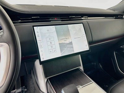 2026 Land Rover Range Rover SE LWB