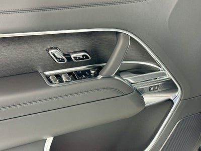 2026 Land Rover Range Rover SE LWB