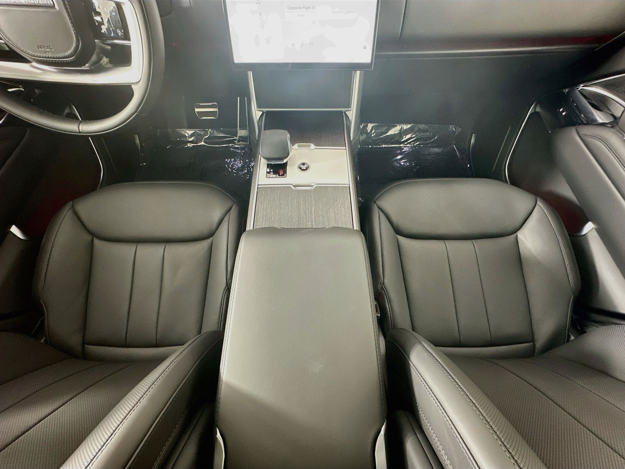 2026 Land Rover Range Rover SE LWB